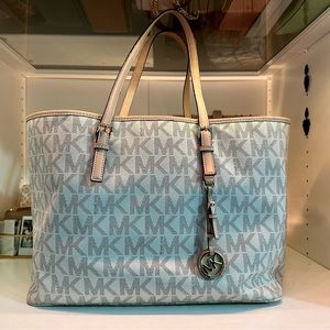 Michael Kors Signature Monogram Tote Large